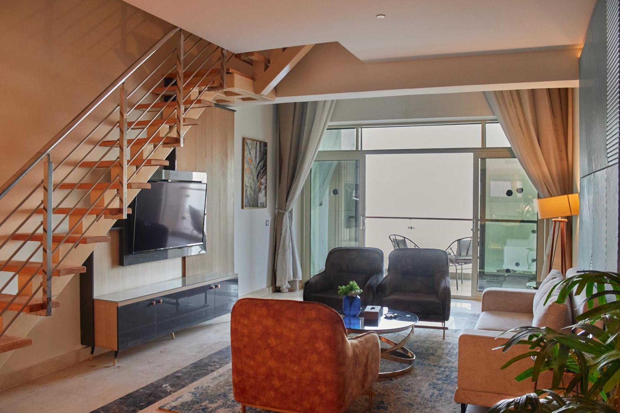 Tolip Resort El Galala Hills Ain Sukhna Extérieur photo A living room in a typical apartment